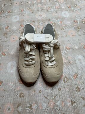 ALO Yoga Beige Suede Sneakers with White Laces